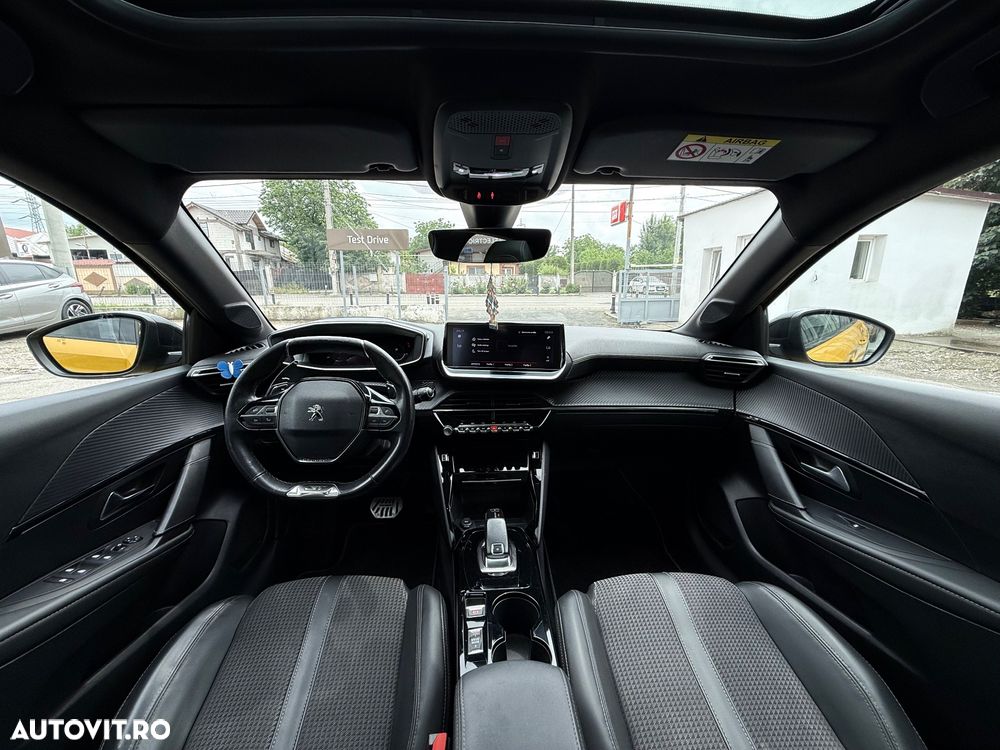 Peugeot 208 PureTech 130 EAT8 GT Pack - 13