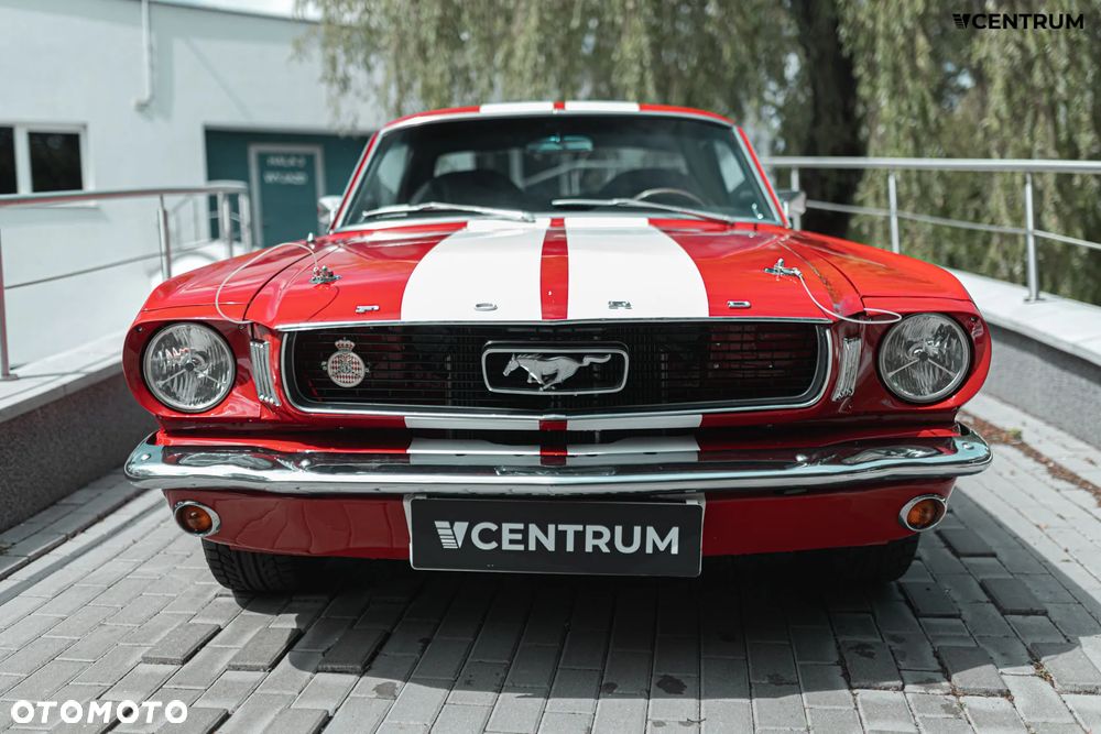 Ford Mustang - 2