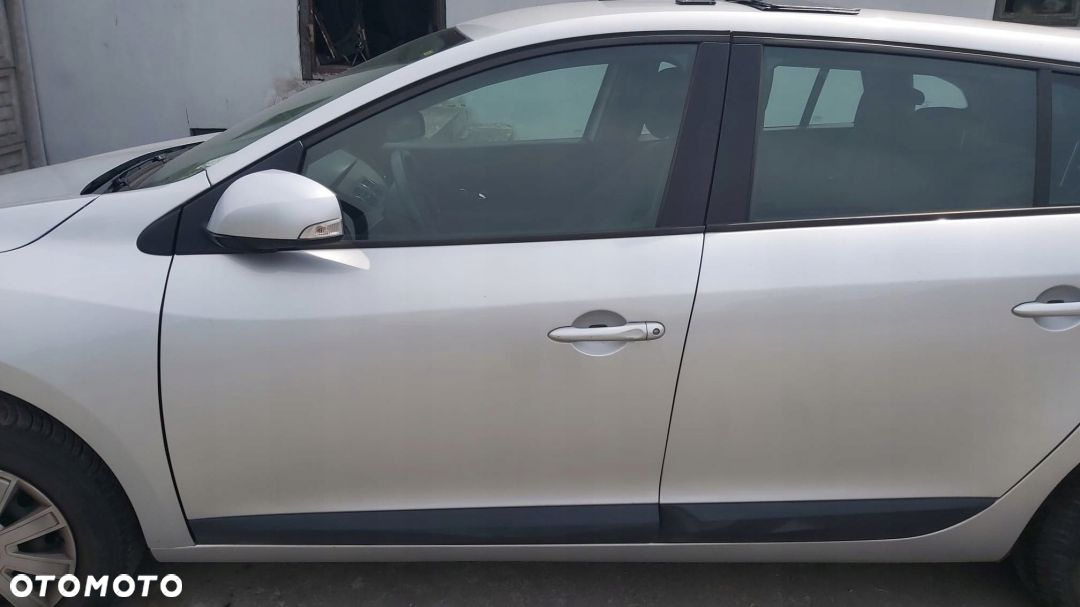 RENAULT MEGANE III 1,5 DCI ROZRUSZNIK - 8