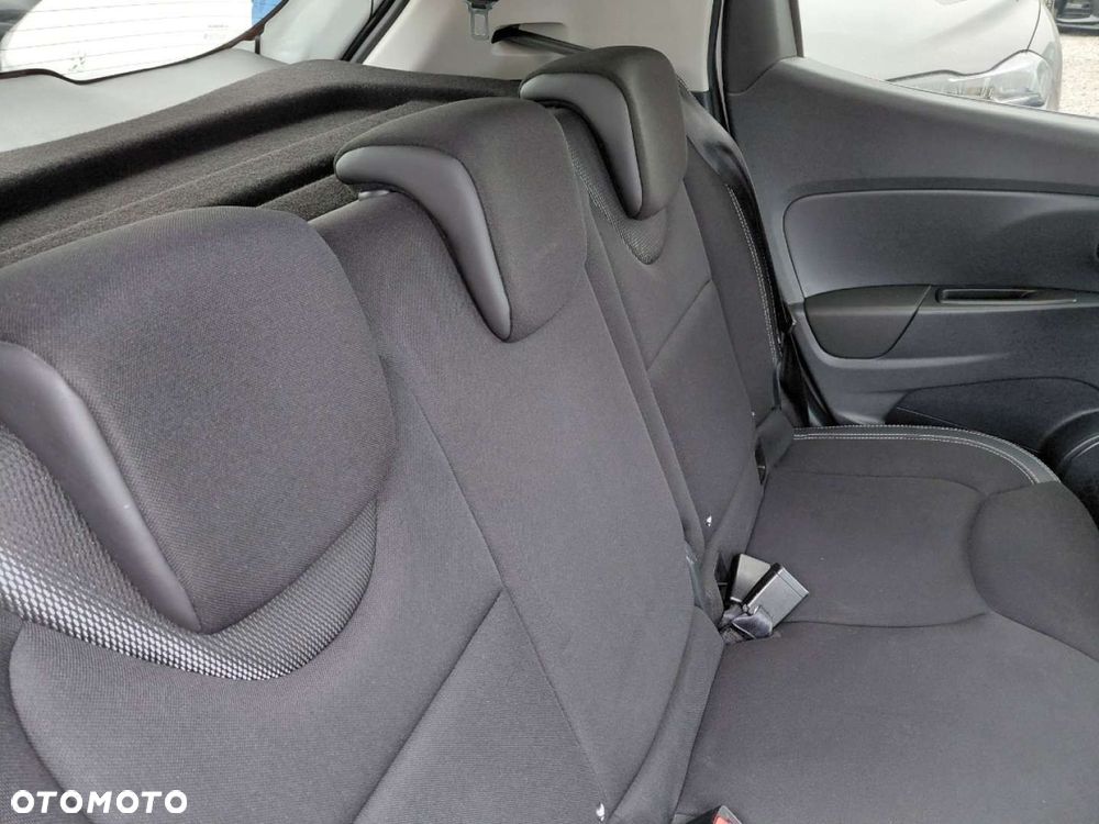 Renault Clio - 16