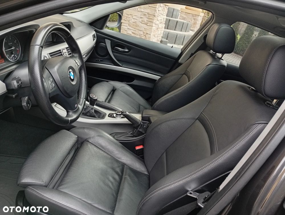 BMW Seria 3 320d DPF Edition Sport - 6