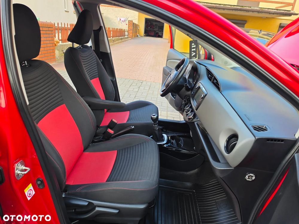 Toyota Yaris 1.33 VVT-i Executive - 21