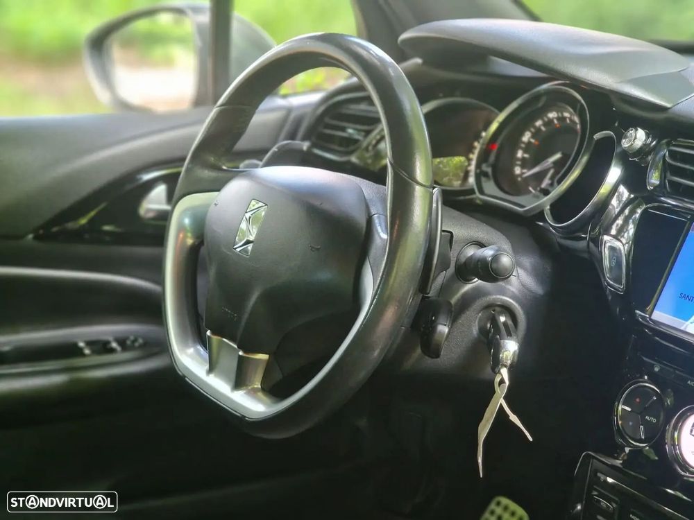 Citroën DS3 1.2 VTi Chic ETG - 13
