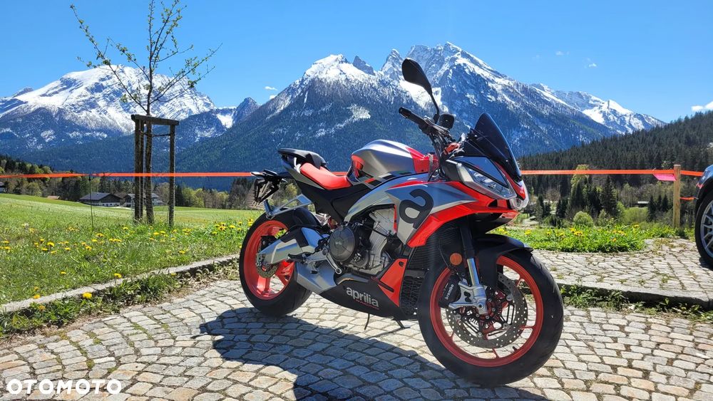 Aprilia Tuono - 8