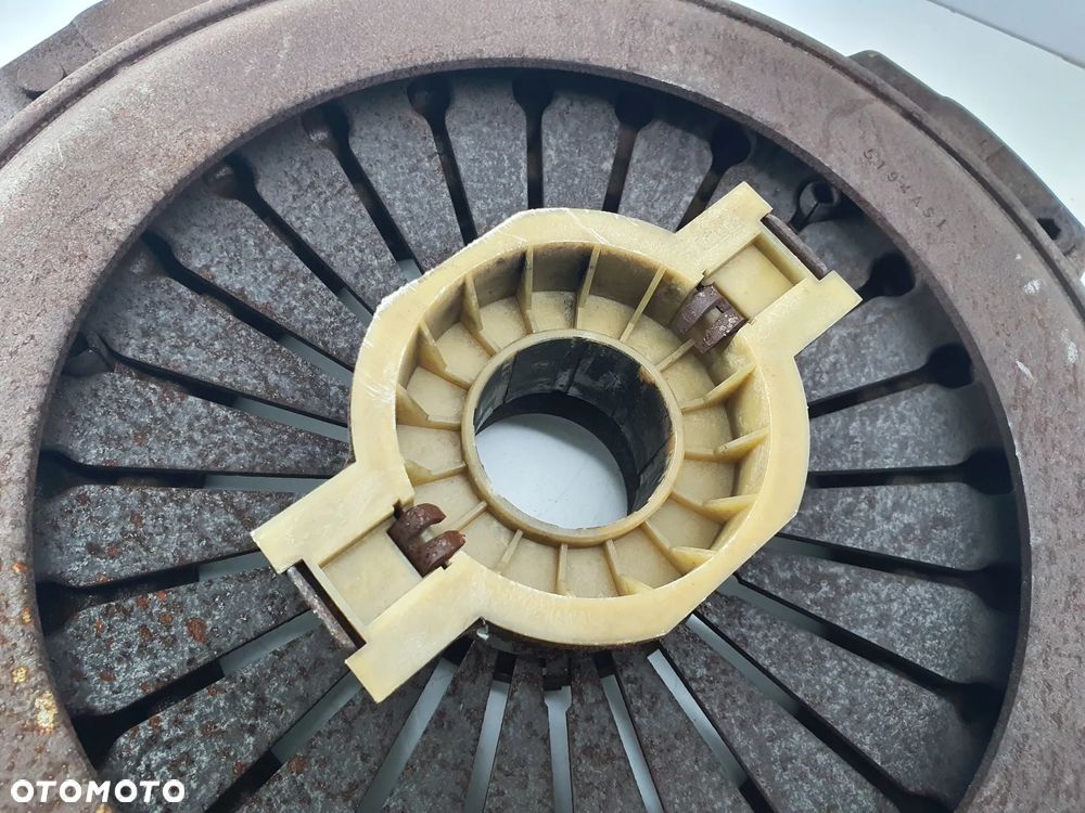 DOCISK SPRZEGLA   IVECO EUROCARGO - 3