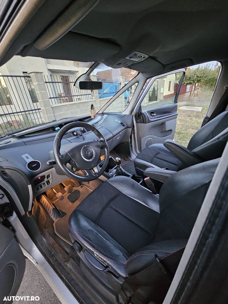 Renault Espace - 12