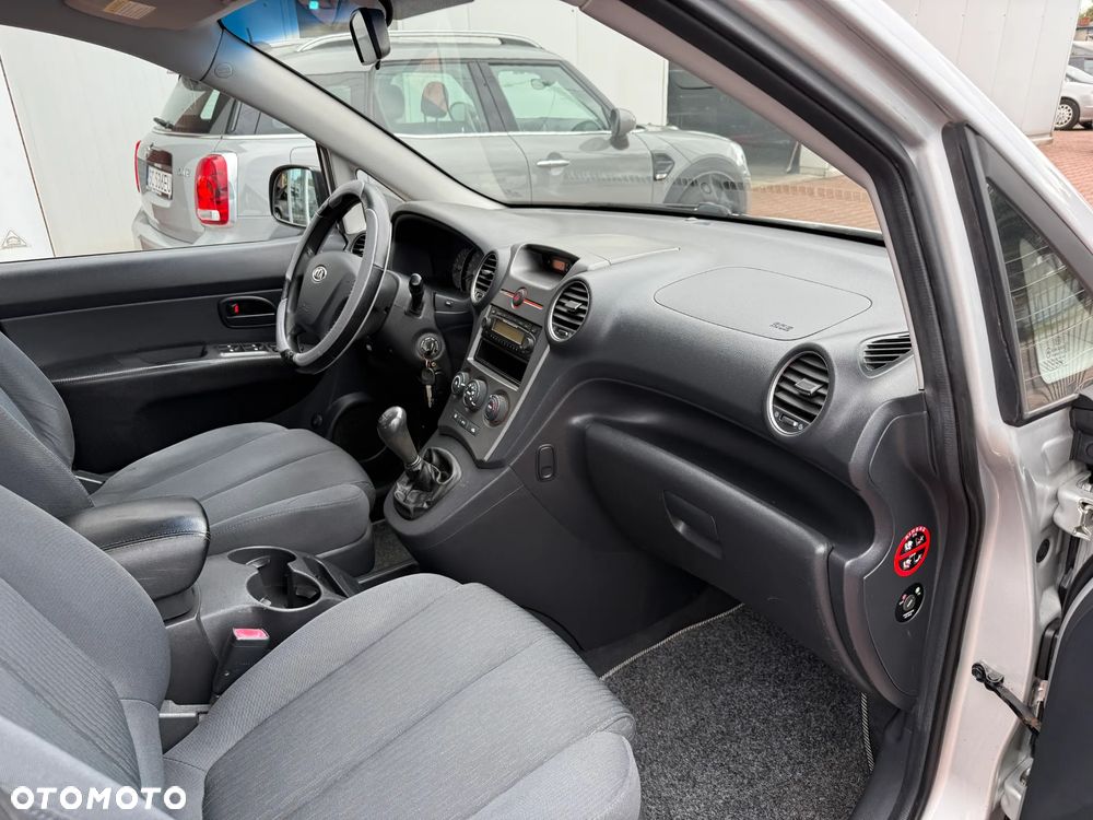 Kia Carens 2.0 CVVT EX - 25