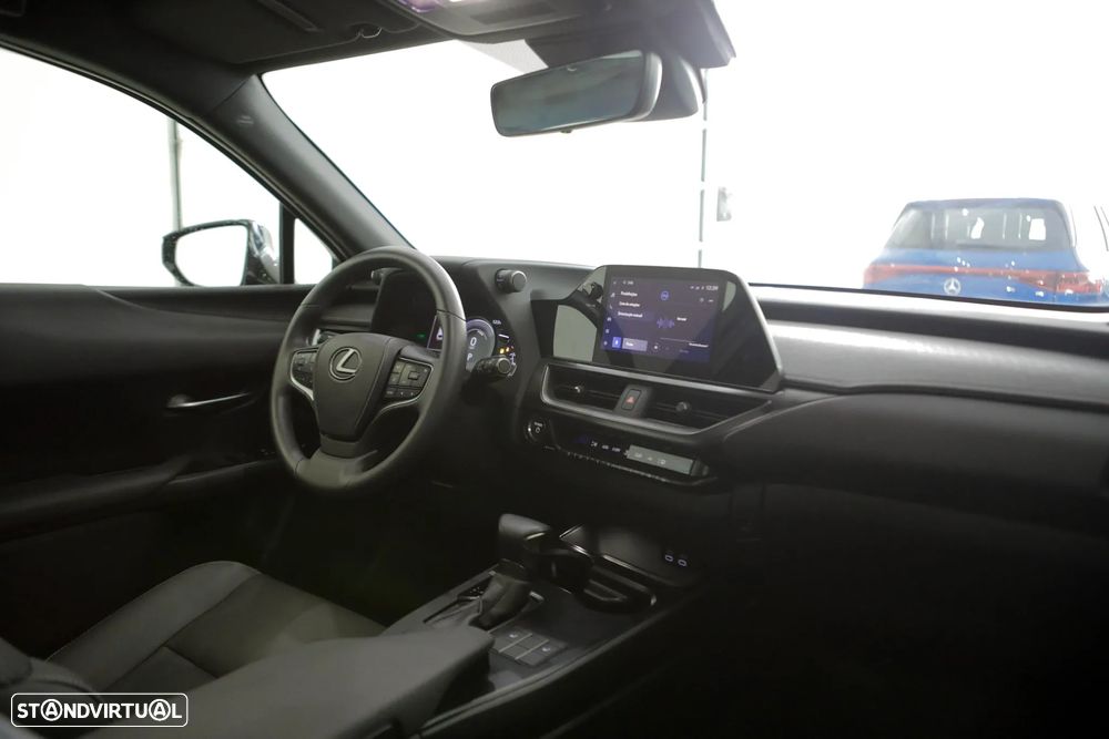 Lexus UX 250h F Sport - 36