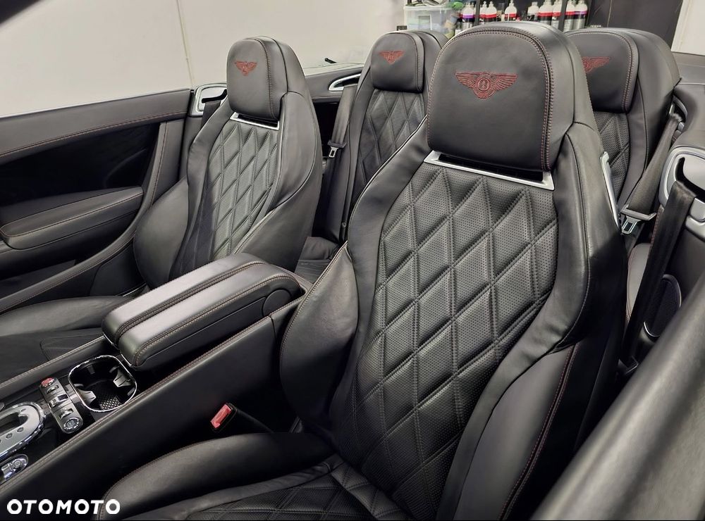 Bentley Continental GT - 13