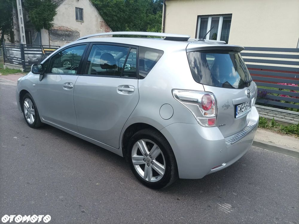 Toyota Verso 1.8 Premium EU5 MS - 3