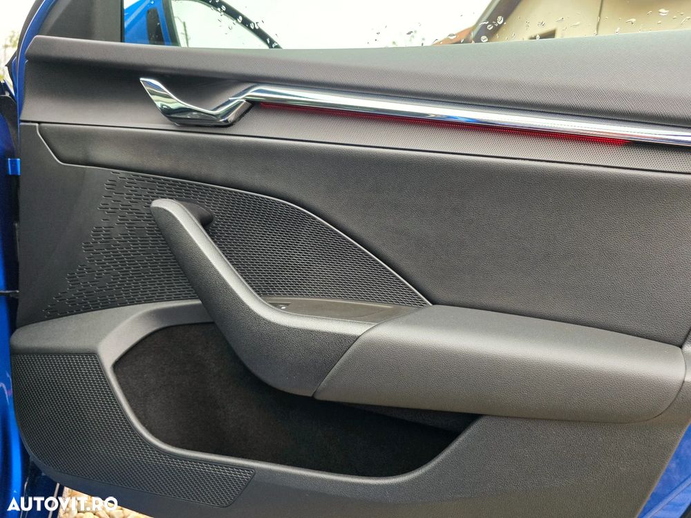 Skoda Octavia 2.0 TDI DSG Sportline - 17