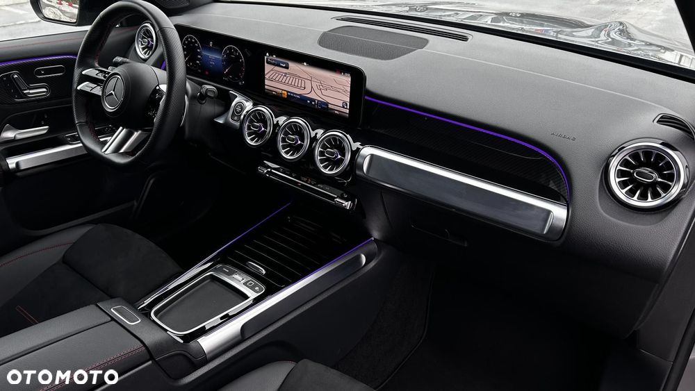 Mercedes-Benz GLB 200 AMG Line 7G-DCT - 23