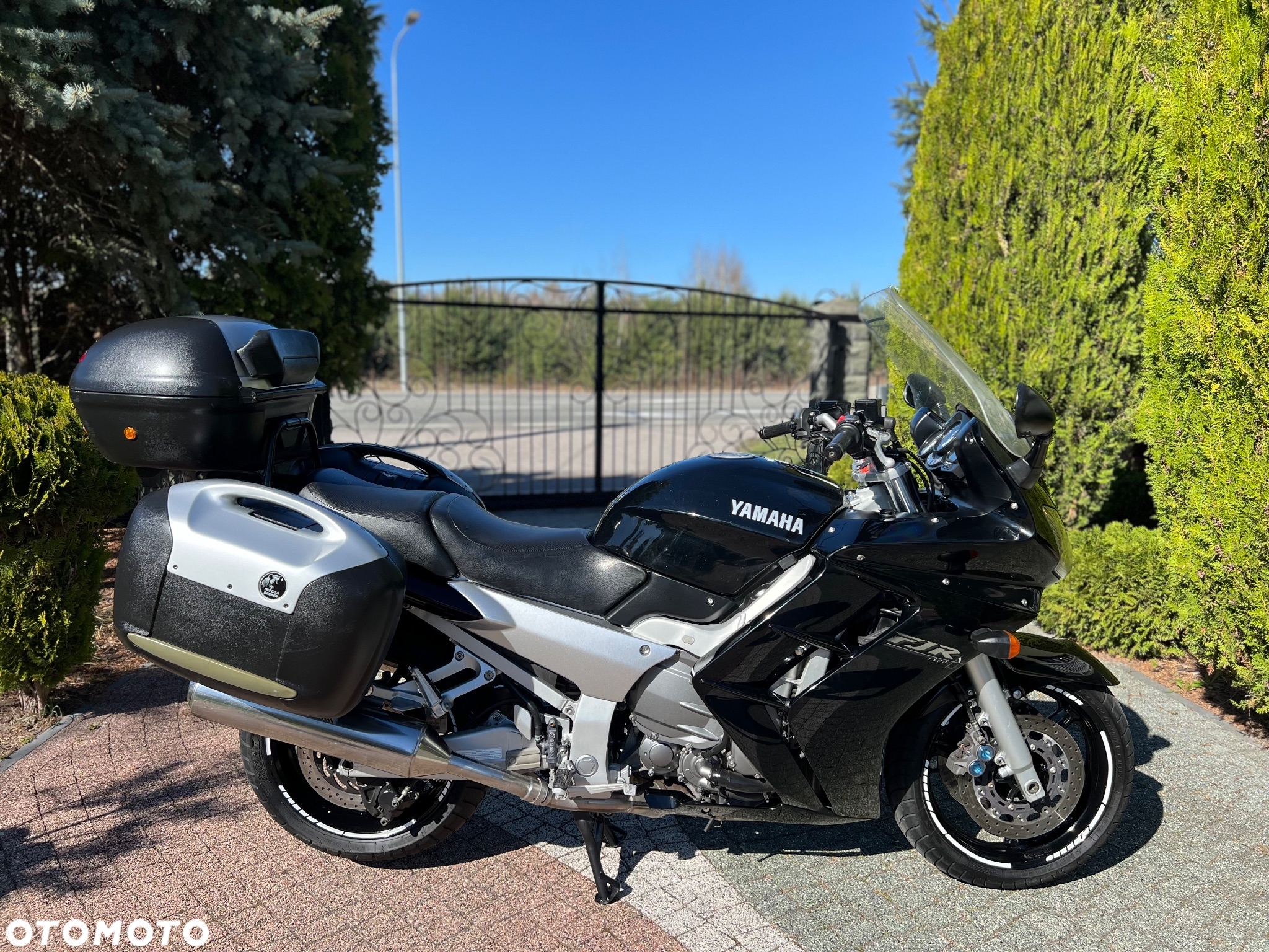 Yamaha FJR - 6