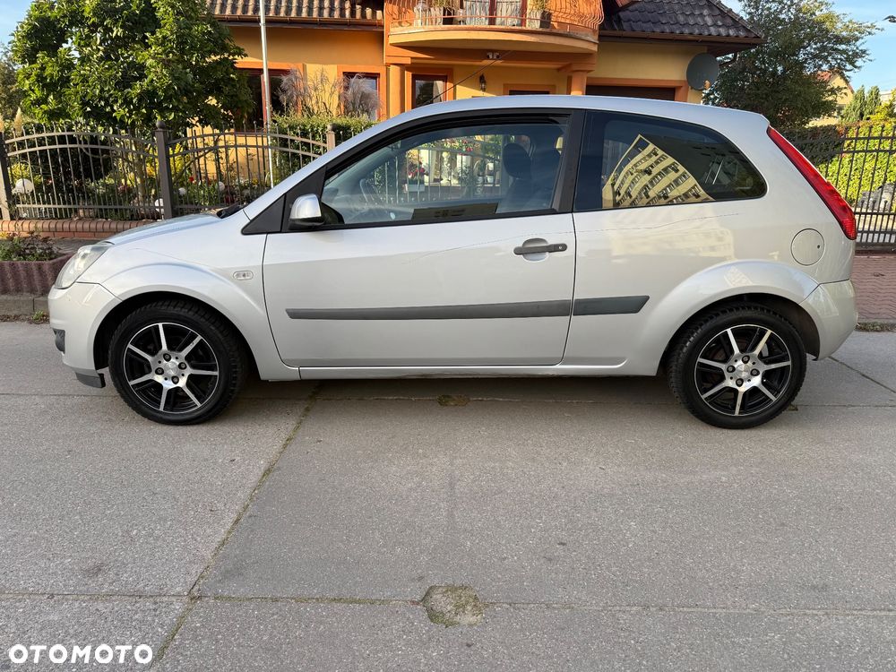 Ford Fiesta 1.3 Style - 2