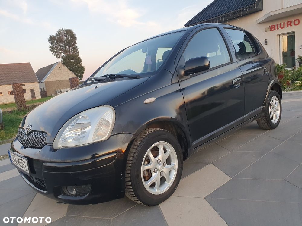 Toyota Yaris - 1