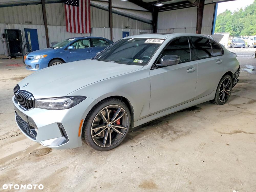 BMW Seria 3 330i xDrive M Sport - 1