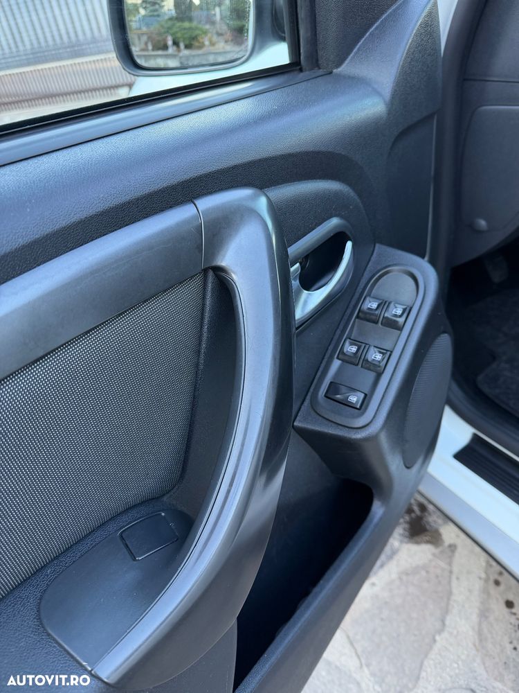 Dacia Duster dCi 110 FAP 4x4 Prestige - 10