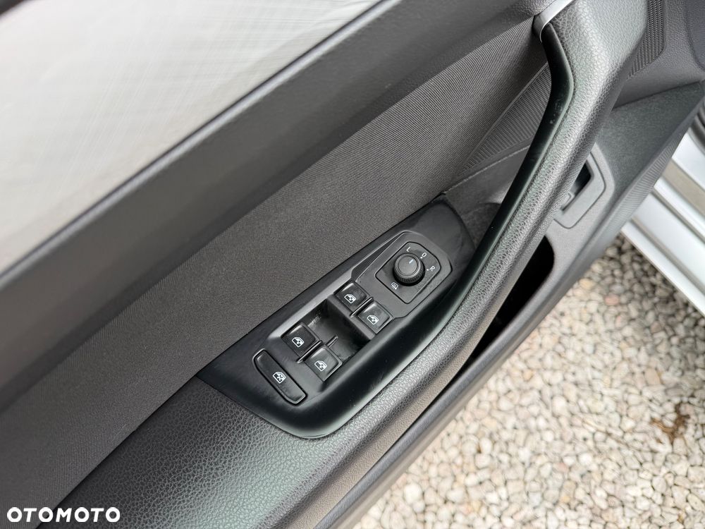 Volkswagen Passat 1.5 TSI EVO Business DSG - 19