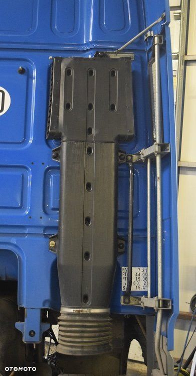 WLOT POWIETRZA KOMIN ZA KABINĄ DAF XF 105 - 1