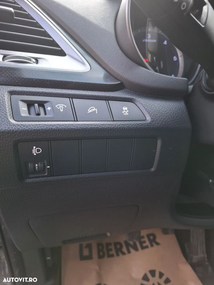 Hyundai Santa Fe 2.0 CRDI 2WD Premium - 20