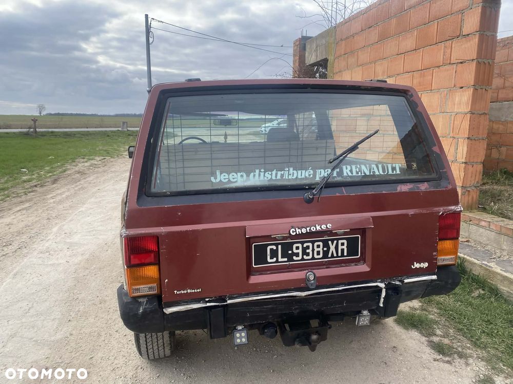 Jeep Cherokee - 28