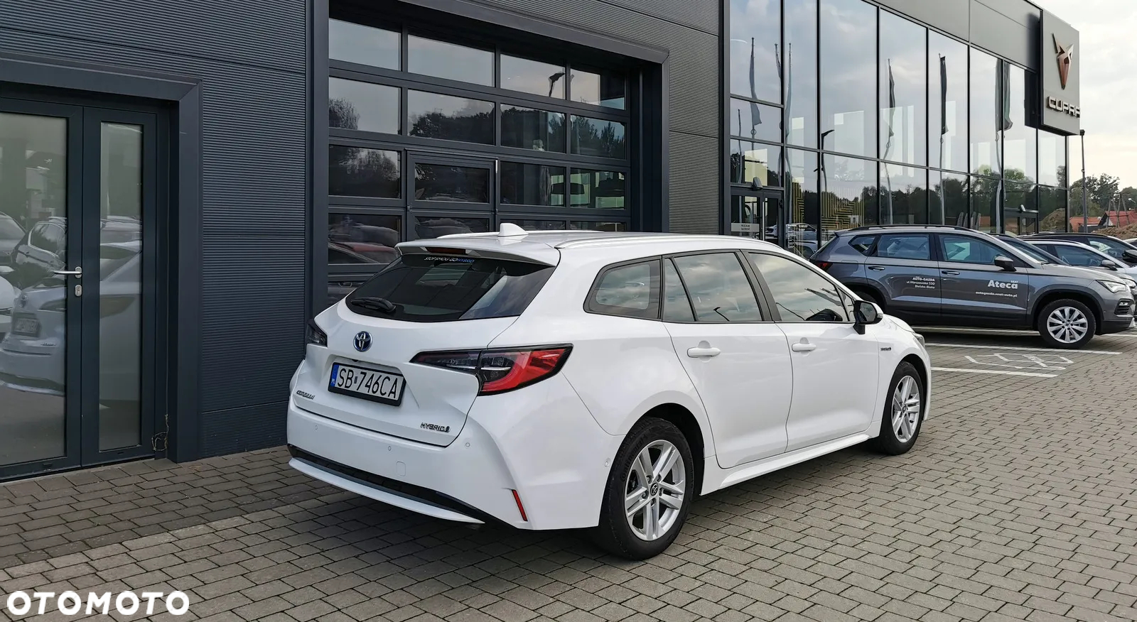 Toyota Corolla 1.8 Hybrid Comfort - 3