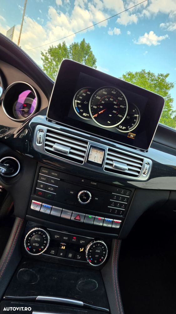 Mercedes-Benz CLS - 12
