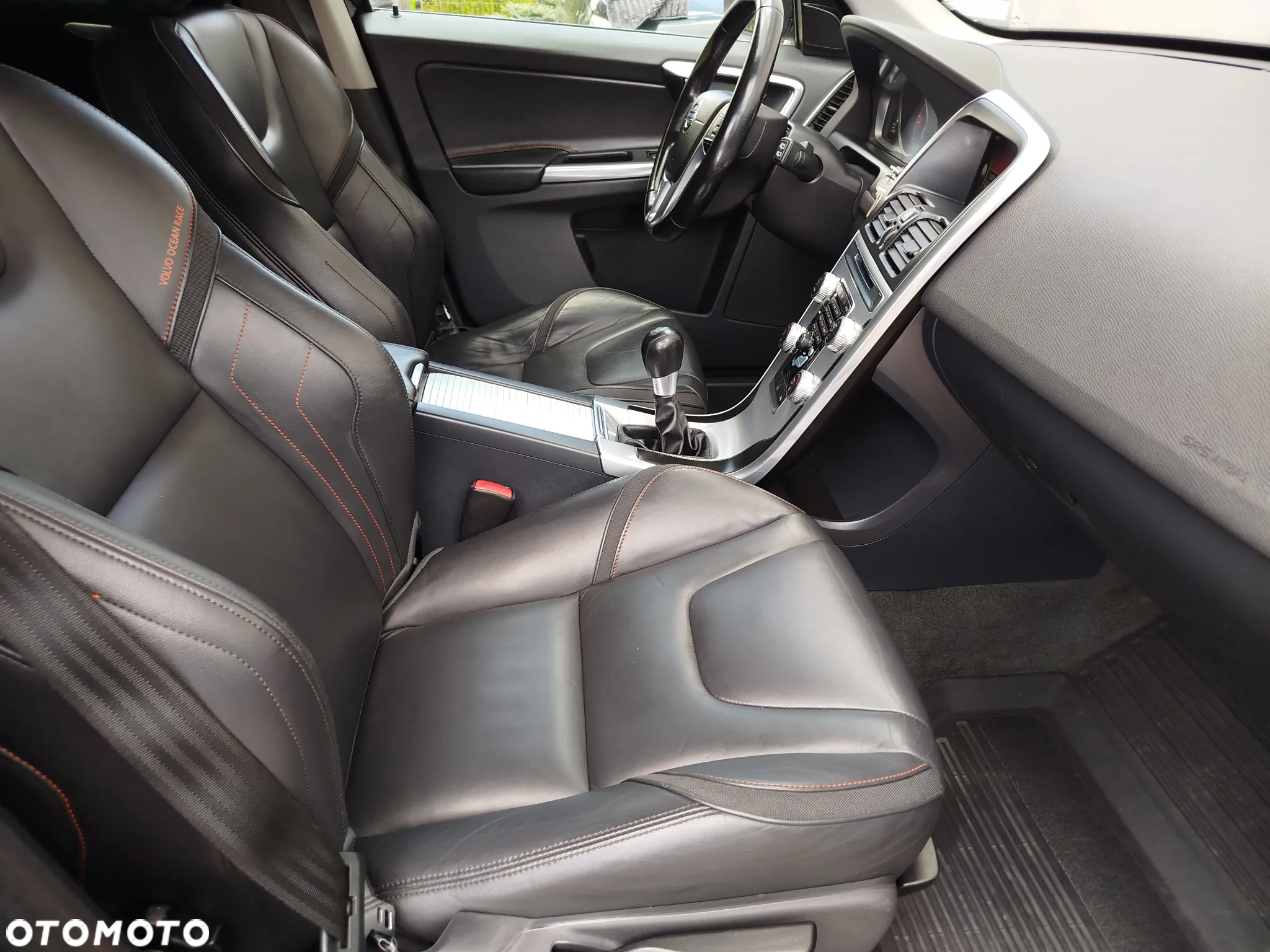 Volvo XC 60 D4 AWD Ocean Race - 15