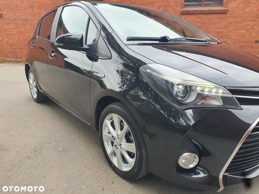 Toyota Yaris 1.5 VVT-i Lounge - 2