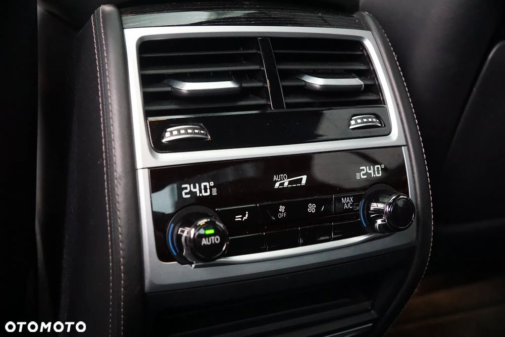 BMW Seria 7 750d xDrive - 25