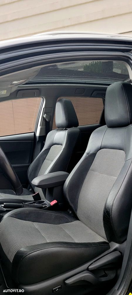 Toyota Auris - 29