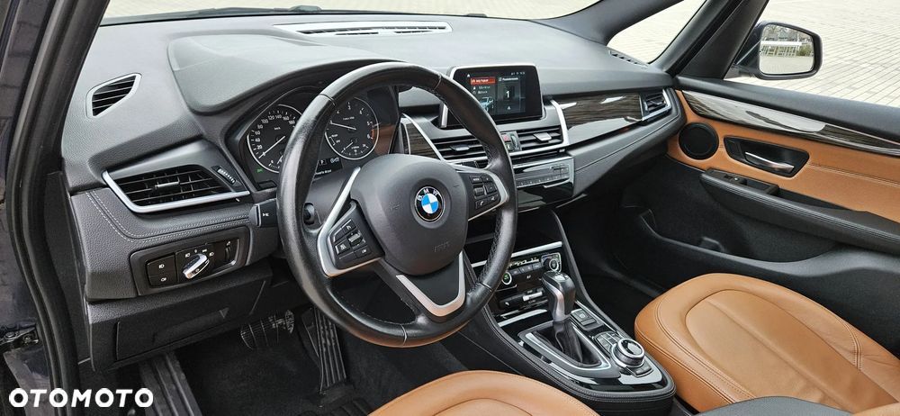 BMW Seria 2 218d Sport-Aut Luxury Line - 9
