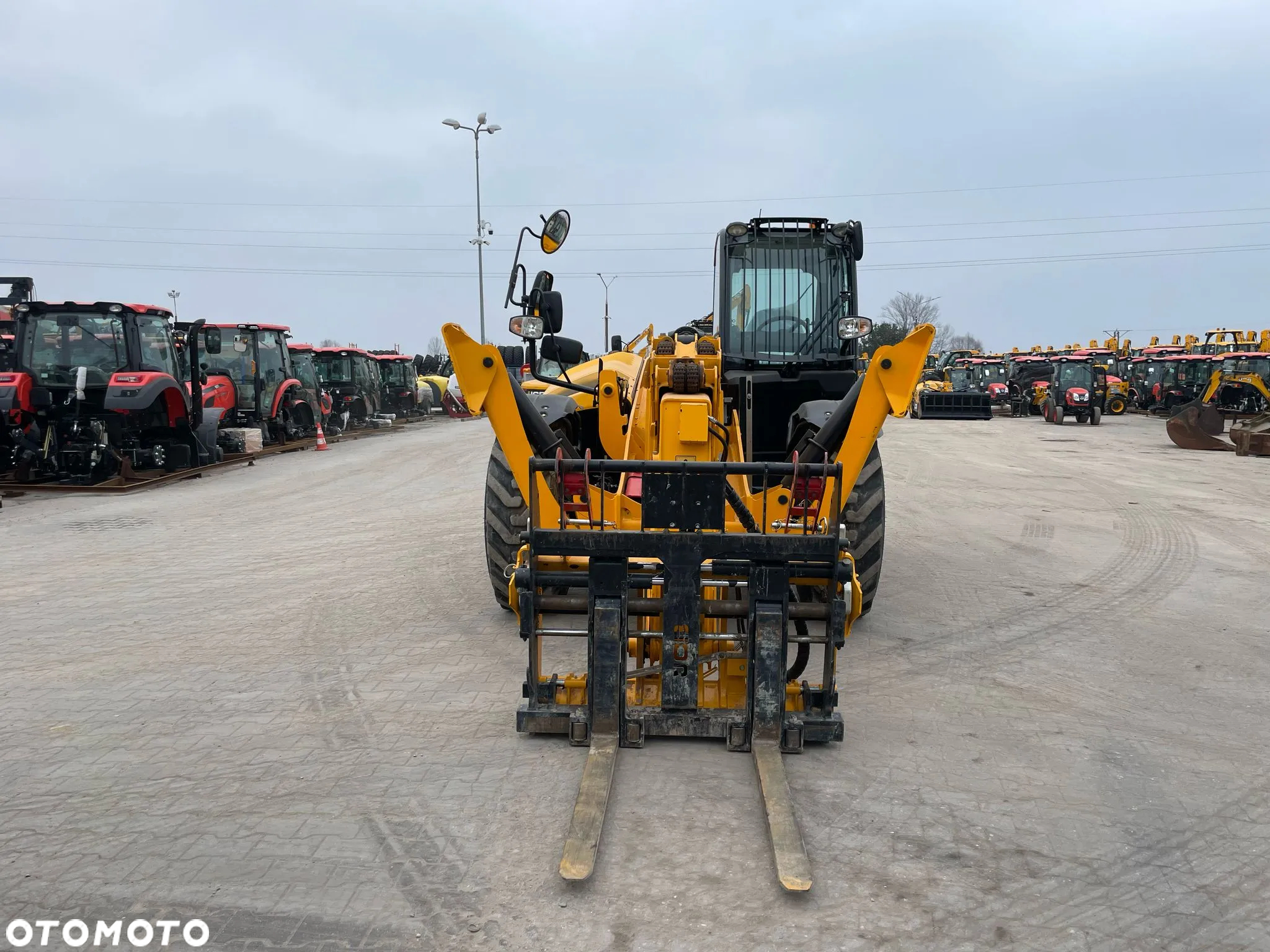 JCB 540-180 - 12