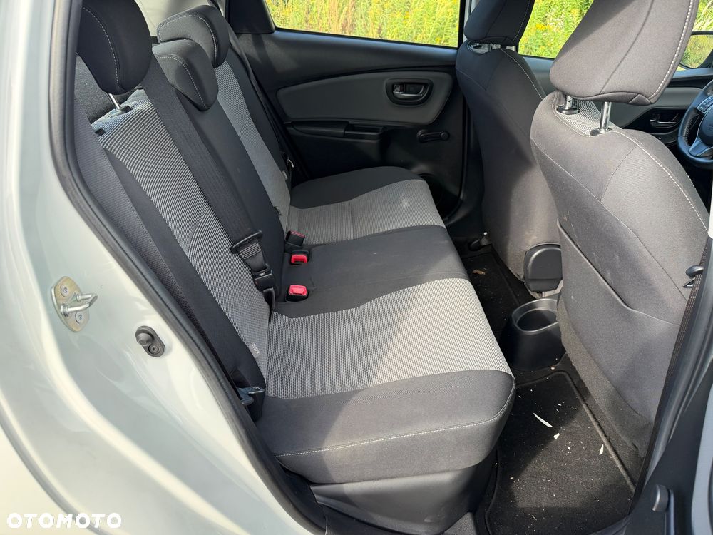 Toyota Yaris - 16
