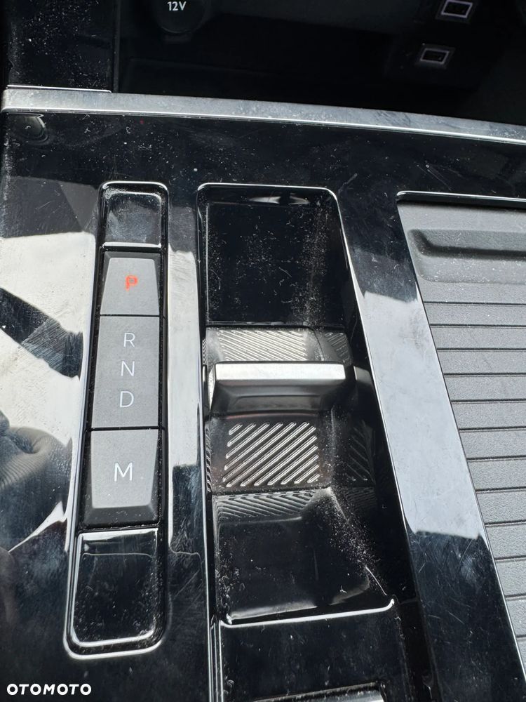 Opel Astra 1.2 T GS S&S - 12