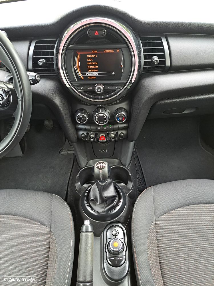 MINI 5 Portas One D - 21