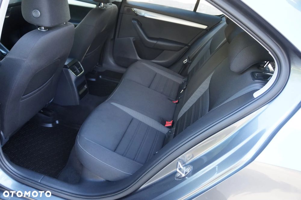 Skoda Octavia 1.5 TSI ACT Style - 9