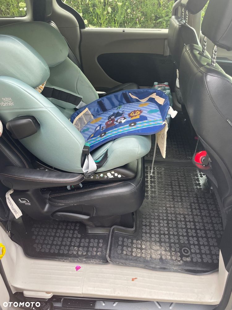 Chrysler Pacifica - 19