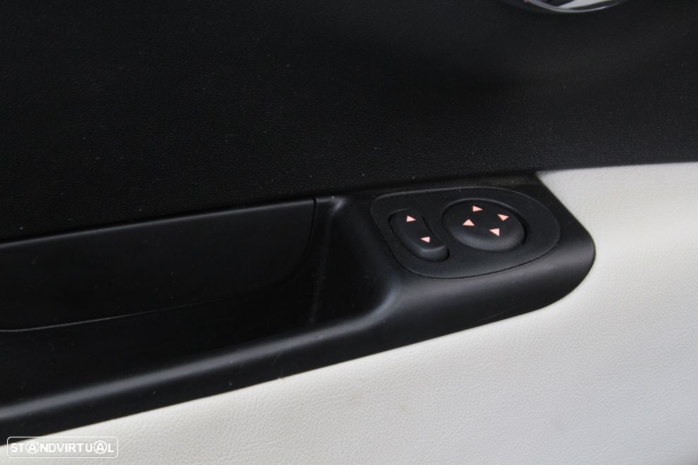 Fiat 500C 1.0 Hybrid Dolcevita - 24