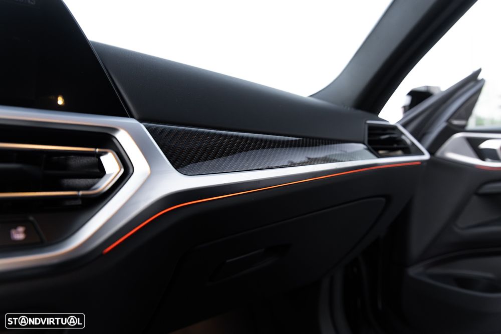 BMW M4 Competition xDrive - 33