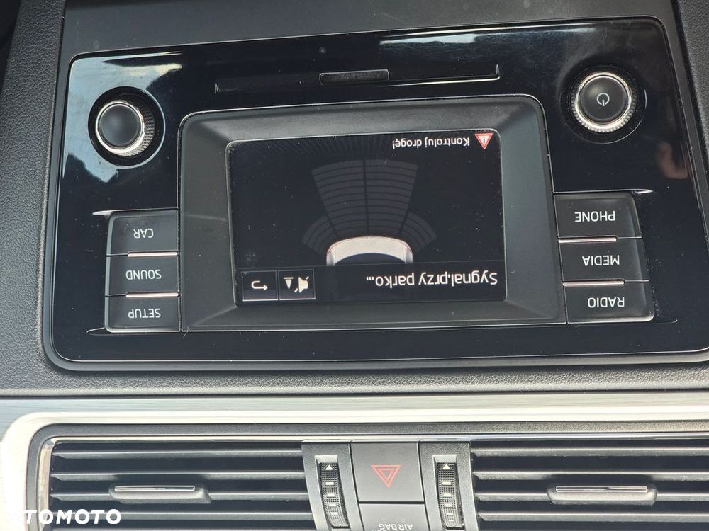 Skoda RAPID 1.2 TSI Ambition - 24