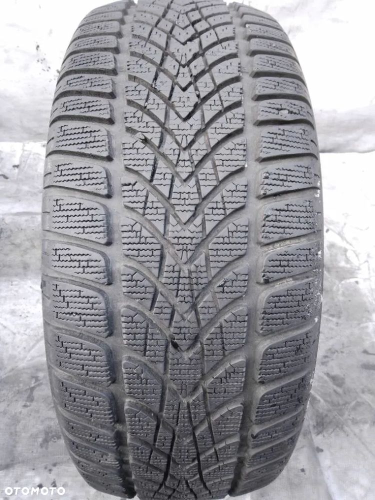 Dunlop SP Winter Sport 4D 235/55 R17 99V 2023 7.5-8mm - 1