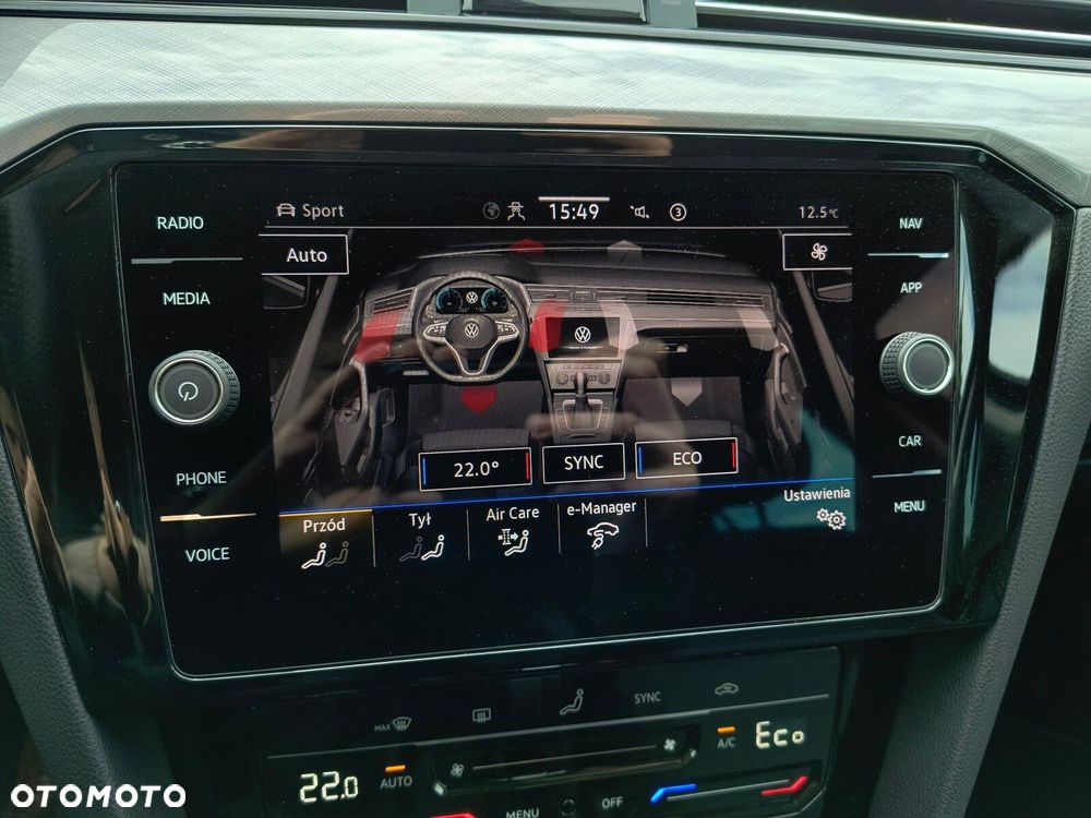 Volkswagen Passat - 31