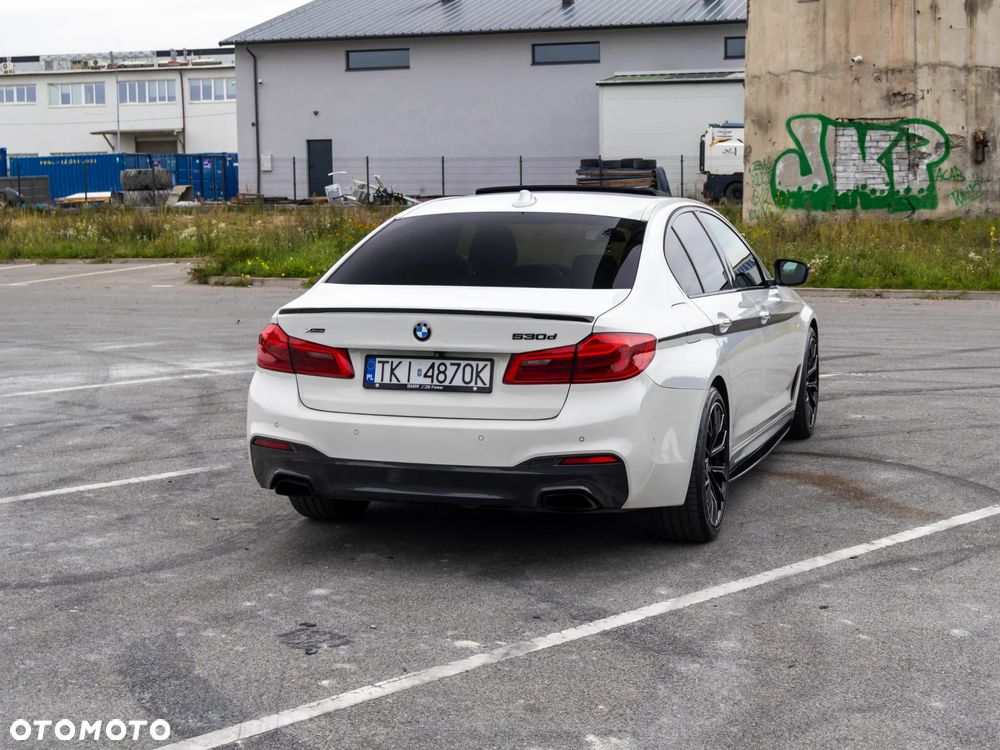 BMW Seria 5 520d xDrive - 13