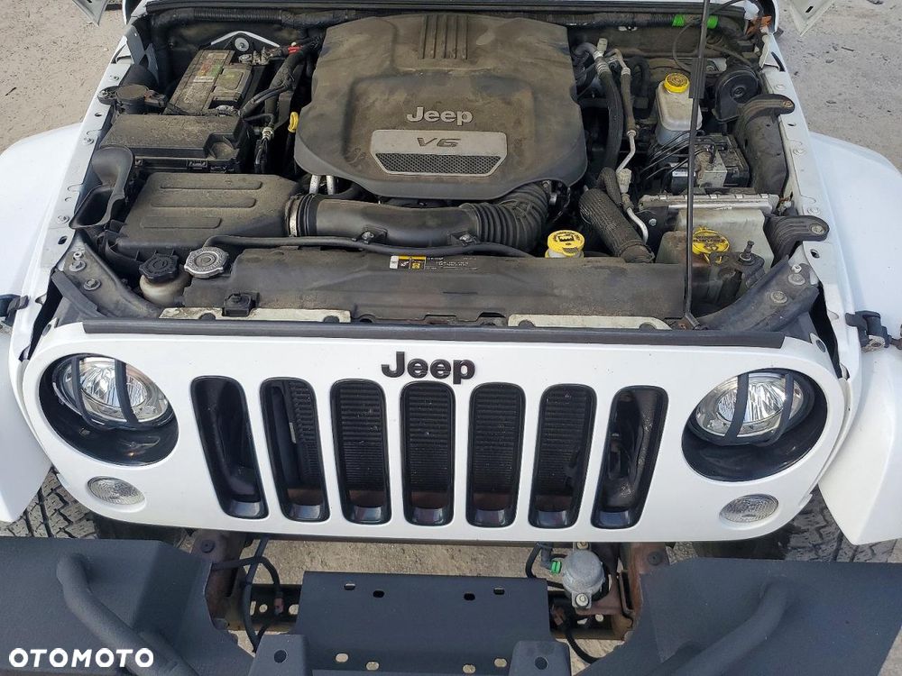 Jeep Wrangler Unlimited 3.6 Automatik Sahara - 13