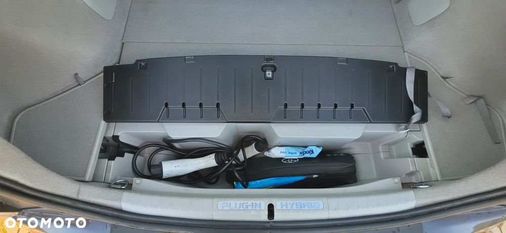 Toyota Prius - 13