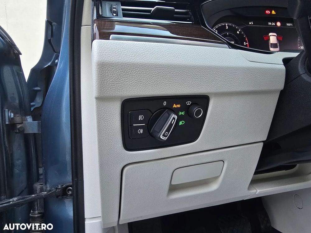 Volkswagen Passat - 22