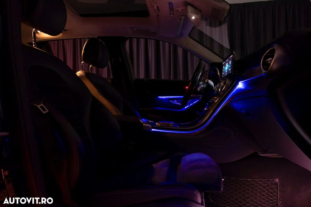 Mercedes-Benz GLC 300 d 4MATIC 9G-TRONIC AMG Line - 38