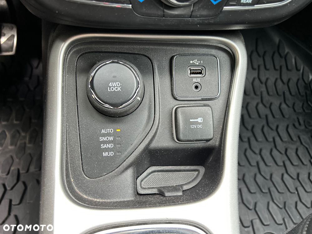Jeep Compass 1.4 TMair Limited 4WD S&S - 27
