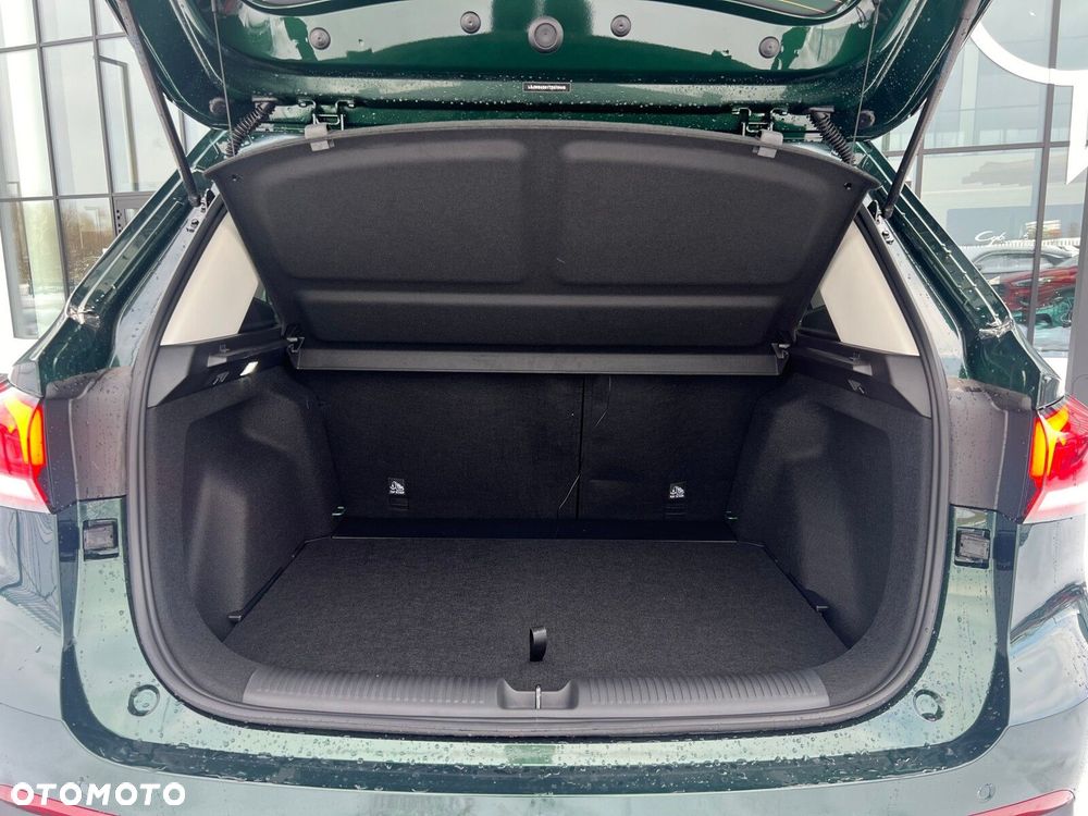 MG ZS Hybrid+ - 30